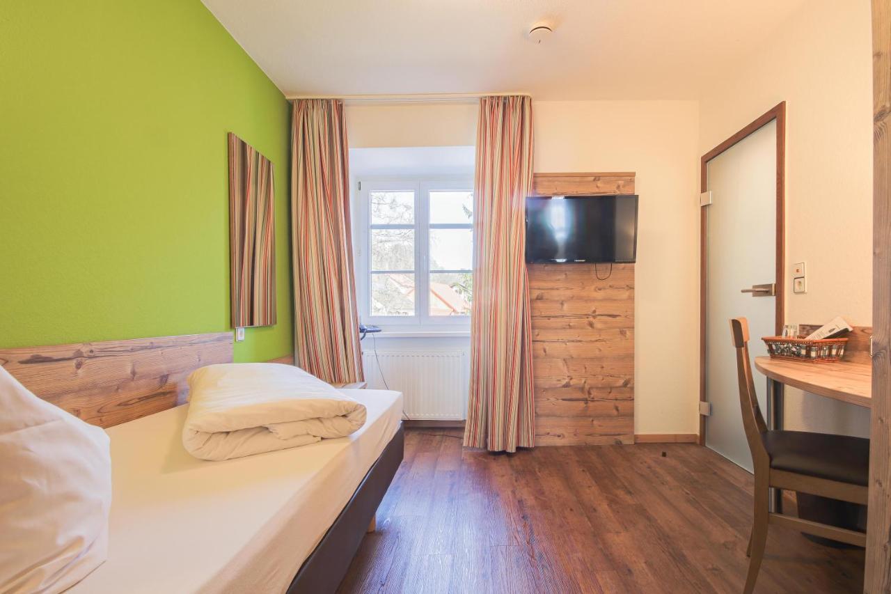 Landgasthof Hotel Rebstock シュテューリンゲン エクステリア 写真